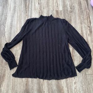 RW&Co flowy black blouse